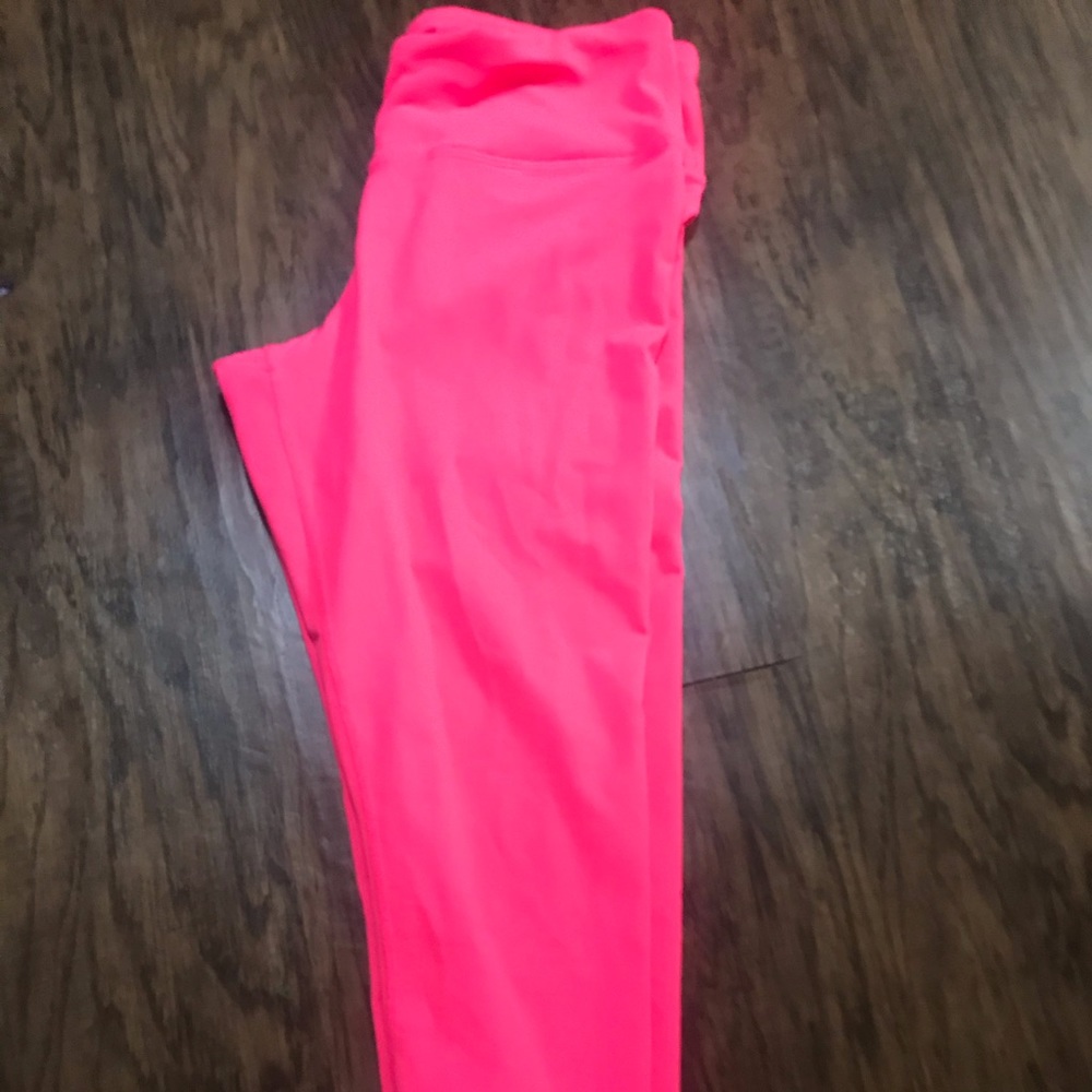 Hot pink 90 degree leggings size large